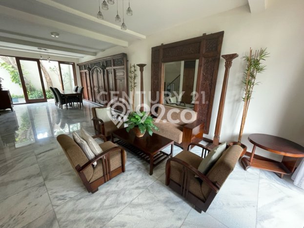 Sewa Rumah Harga Terjangkau di Kemang Jakarta Selatan dengan 4 KT Sewa Rumah Harga Terjangkau di Kemang Jakarta Selatan dengan 4 KT