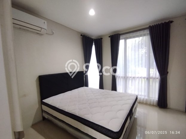 Disewakan Segera Rumah Kondisi Baik di Kawasan Citraland, Surabaya Disewakan Segera Rumah Kondisi Baik di Kawasan Citraland, Surabaya