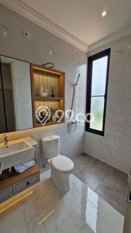 Dijual Rumah Premium dengan Fasilitas Sekitar Lengkap di Wiyung, Surabaya Dijual Rumah Premium dengan Fasilitas Sekitar Lengkap di Wiyung, Surabaya