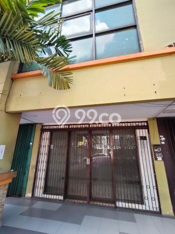 Ruko Area Prospektif di Sukomanunggal, Luas 110m², Akses Utama Ruko Area Prospektif di Sukomanunggal, Luas 110m², Akses Utama