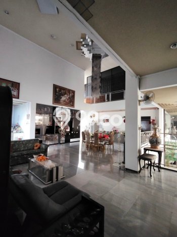 Kantor Dijual di Kawasan Simokerto, Surabaya Harga Kompetitif Kantor Dijual di Kawasan Simokerto, Surabaya Harga Kompetitif