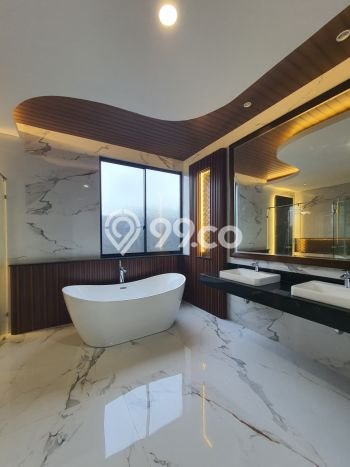 Rumah Elit LB 567m2 Siap Huni Desain Elegan di Citraland, Surabaya Rumah Elit LB 567m2 Siap Huni Desain Elegan di Citraland, Surabaya