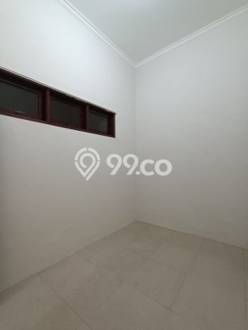 For Sale Hunian Rumah Terawat 4 KT di Pondok Tjandra, Sidoarjo For Sale Hunian Rumah Terawat 4 KT di Pondok Tjandra, Sidoarjo
