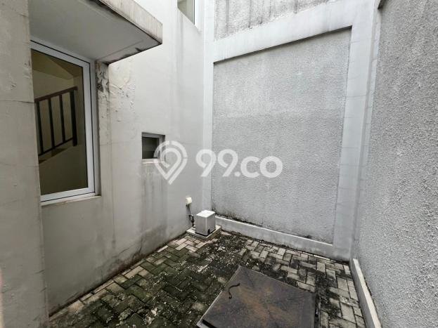 For Sale Hunian Rumah Terawat 2 Kamar di Gading Serpong, Tangerang For Sale Hunian Rumah Terawat 2 Kamar di Gading Serpong, Tangerang