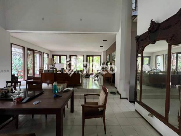 Rumah Elit Modern Siap Huni di Pejaten Jakarta Selatan Rumah Elit Modern Siap Huni di Pejaten Jakarta Selatan