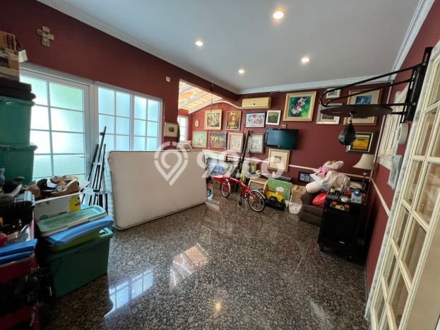 Rumah Elit LB 650m2 Siap Huni Desain Elegan di Kuningan, Jakarta Selatan Rumah Elit LB 650m2 Siap Huni Desain Elegan di Kuningan, Jakarta Selatan