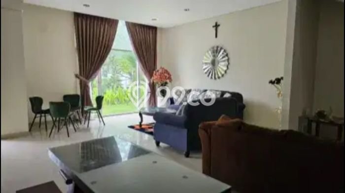 Lokasi strategis! Rumah siap huni dikontrakkan di Mapanget LB 370m2 Lokasi strategis! Rumah siap huni dikontrakkan di Mapanget LB 370m2