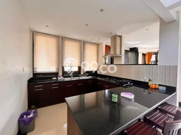 KESEMPATAN EMAS! Vila di , Ukuran 212m2m², Area Berkembang dengan nilai naik KESEMPATAN EMAS! Vila di , Ukuran 212m2m², Area Berkembang dengan nilai naik