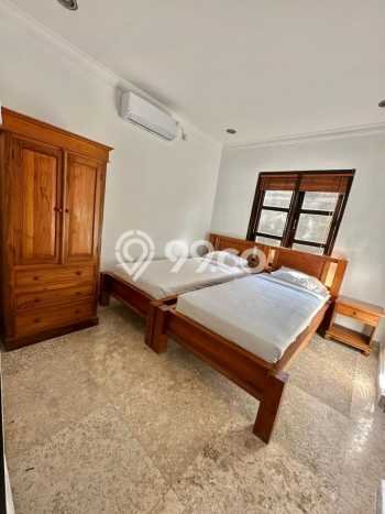 Vila Strategis Kawasan , Luas 215m2m², Lingkungan Asri Vila Strategis Kawasan , Luas 215m2m², Lingkungan Asri