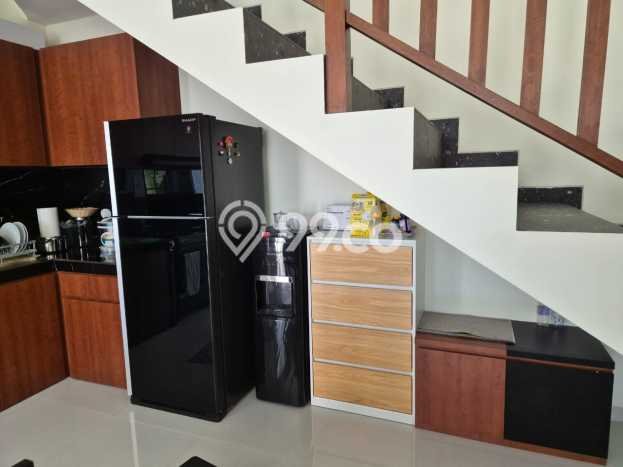 Vila Kawasan , Luas 240m2m², Tersedia Segera, Harganya Bersaing Vila Kawasan , Luas 240m2m², Tersedia Segera, Harganya Bersaing