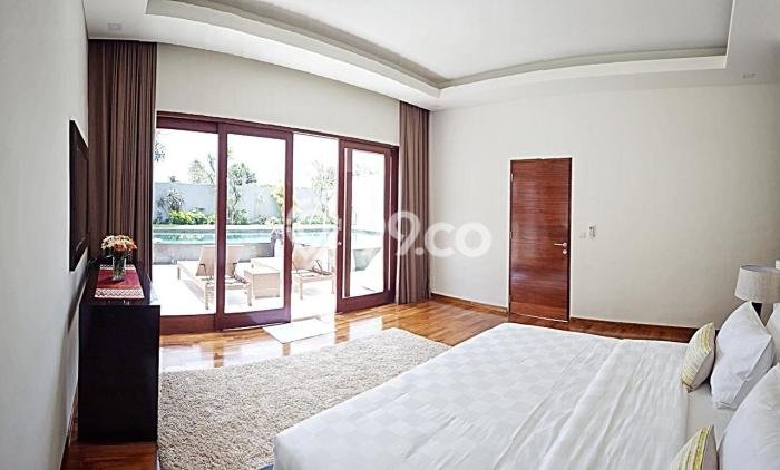 Miliki segera Vila Kawasan , Luas 400m2m², Akses mudah fasilitas Miliki segera Vila Kawasan , Luas 400m2m², Akses mudah fasilitas