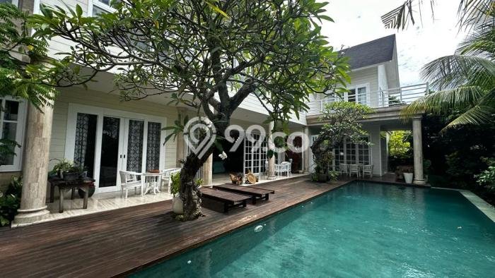 KESEMPATAN EMAS! Vila di , Dimensi 725m2m², Lingkungan Eksklusif dengan keamanan terjaga KESEMPATAN EMAS! Vila di , Dimensi 725m2m², Lingkungan Eksklusif dengan keamanan terjaga