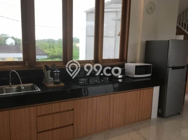 HARGA TERBAIK! Vila di , Dimensi 300m2m², Lokasi Eksklusif dengan keamanan terjaga HARGA TERBAIK! Vila di , Dimensi 300m2m², Lokasi Eksklusif dengan keamanan terjaga