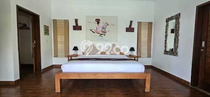 FOR SALE! Vila Kawasan , Luas 1000m2m², Posisi Strategis FOR SALE! Vila Kawasan , Luas 1000m2m², Posisi Strategis