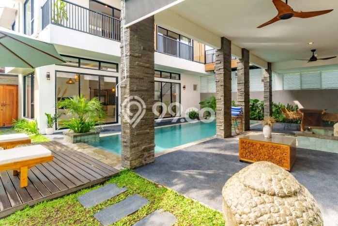 FOR SALE! Vila di , Luas 267m2m², Posisi Strategis FOR SALE! Vila di , Luas 267m2m², Posisi Strategis
