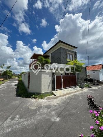 Vila Kawasan , Luas 240m2m², Tersedia Segera, Harganya Bersaing Vila Kawasan , Luas 240m2m², Tersedia Segera, Harganya Bersaing