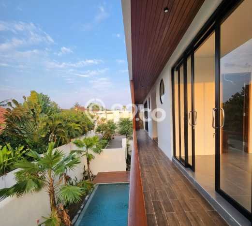 Vila Premium Kawasan , Area 200m2m², Lingkungan Nyaman Vila Premium Kawasan , Area 200m2m², Lingkungan Nyaman