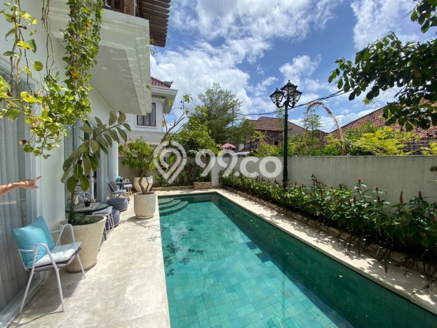 Rumah Berkualitas , Denpasar, LT 195m2m² LB 245m2m² Rumah Berkualitas , Denpasar, LT 195m2m² LB 245m2m²