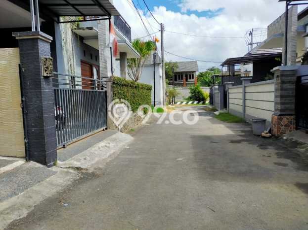 Dijual Hunian Rumah Nyaman 2 KT di Kerobokan, Badung Dijual Hunian Rumah Nyaman 2 KT di Kerobokan, Badung