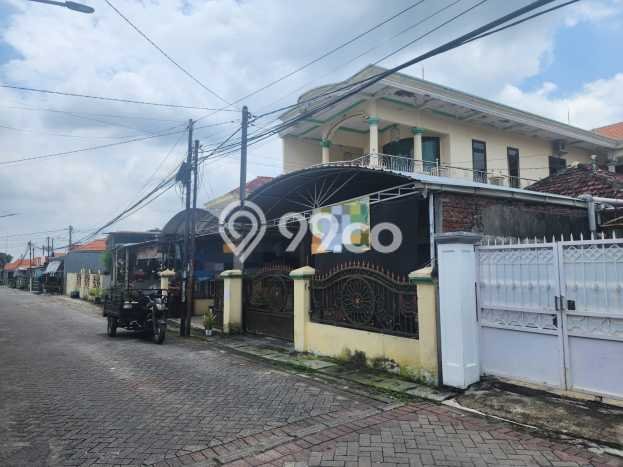 Best Deal Hunian Mewah Ideal dan Luas di Sambikerep, Surabaya Best Deal Hunian Mewah Ideal dan Luas di Sambikerep, Surabaya