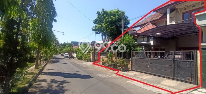 Rumah Strategis Modern Lb 300m2 di Buduran, Sidoarjo Rumah Strategis Modern Lb 300m2 di Buduran, Sidoarjo