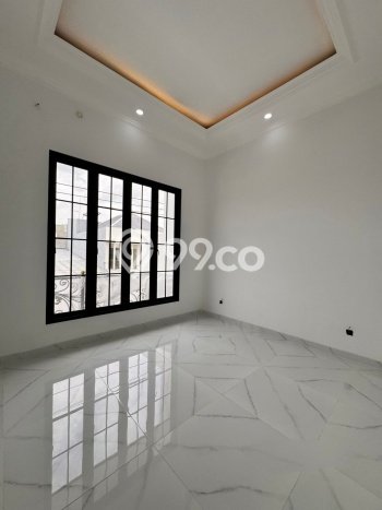 Siap Huni Rumah Mewah 4 Kamar di Mulyorejo Dekat ke Mana Pun Siap Huni Rumah Mewah 4 Kamar di Mulyorejo Dekat ke Mana Pun
