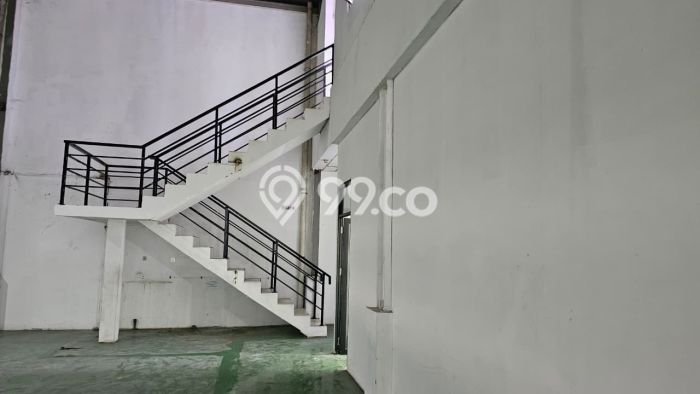 Pabrik untuk Disewa di Pusat Bekasi Luas Bangunan 1452m2 Pabrik untuk Disewa di Pusat Bekasi Luas Bangunan 1452m2