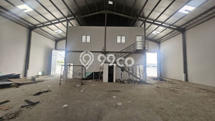 Gudang Kawasan Komersial di , Luas 219384m2m², Mainroad Gudang Kawasan Komersial di , Luas 219384m2m², Mainroad