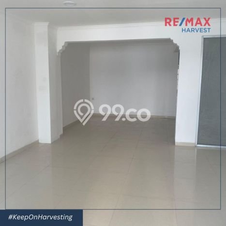 Hunian Mewah LB 400m2 Siap Pakai Desain Elegan di Green Ville, Jakarta Barat Hunian Mewah LB 400m2 Siap Pakai Desain Elegan di Green Ville, Jakarta Barat