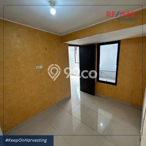 Jual Rumah Mewah Megah Dengan View Cantik di Daan Mogot, Jakarta Barat Jual Rumah Mewah Megah Dengan View Cantik di Daan Mogot, Jakarta Barat