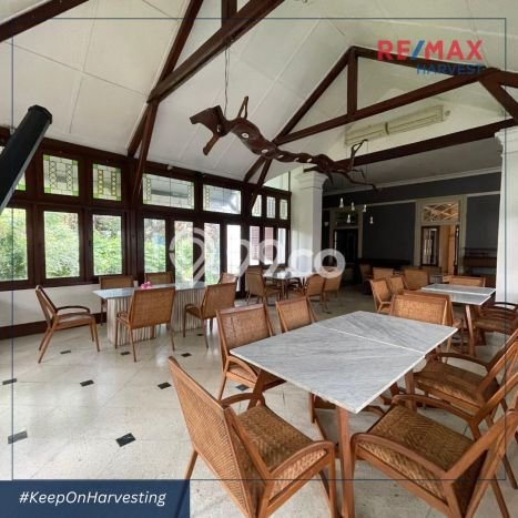 Sewa Rumah Strategis LT 1100m2 / LB 500m2 di Kemang, Jakarta Selatan Sewa Rumah Strategis LT 1100m2 / LB 500m2 di Kemang, Jakarta Selatan