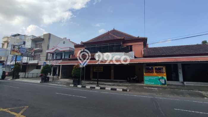 Dijual! Ruko di Terban Yogyakarta LT 785m2 / LB 1000m2 Kawasan Strategis Dijual! Ruko di Terban Yogyakarta LT 785m2 / LB 1000m2 Kawasan Strategis