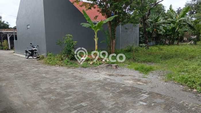 Tanah Investasi Dijual di Yogyakarta Punya Luas 193m2 Tanah Investasi Dijual di Yogyakarta Punya Luas 193m2