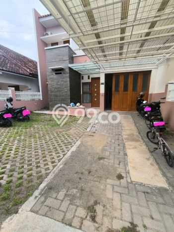 Dijual Rumah 6 Kamar Lokasi Ideal Nyaman dan Strategis di Bantul Dijual Rumah 6 Kamar Lokasi Ideal Nyaman dan Strategis di Bantul