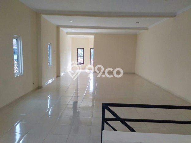 Area Ramai! Komersial Dijual di Sewon untuk Bisnis Luas Bangunan 180m2 Area Ramai! Komersial Dijual di Sewon untuk Bisnis Luas Bangunan 180m2