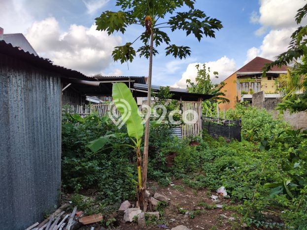 Lahan Kosong Dijual di Tegalrejo, Yogyakarta, Luas 739m2 Area Strategis Lahan Kosong Dijual di Tegalrejo, Yogyakarta, Luas 739m2 Area Strategis