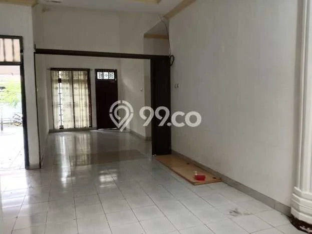 Disewakan Segera Rumah Kondisi Baik di Area Tebet, Jakarta Selatan Disewakan Segera Rumah Kondisi Baik di Area Tebet, Jakarta Selatan