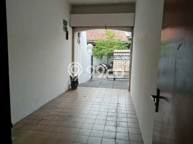 Disewakan Segera Rumah Kondisi Baik di Area Tebet, Jakarta Selatan Disewakan Segera Rumah Kondisi Baik di Area Tebet, Jakarta Selatan