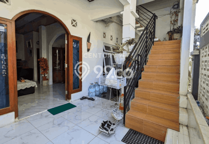 Dijual Rumah 8 Kamar Lokasi Ideal Bagus dan Strategis di Kasihan Dijual Rumah 8 Kamar Lokasi Ideal Bagus dan Strategis di Kasihan