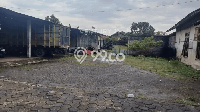 Lahan untuk Dijual di Kasihan Bantul Luas 685m2 Lahan untuk Dijual di Kasihan Bantul Luas 685m2