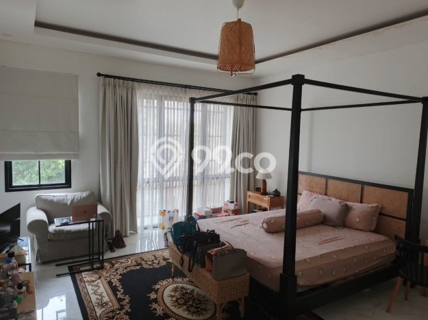 Dijual Rumah Mewah Megah Dengan View Eksklusif di BSD Nusaloka, Tangerang Dijual Rumah Mewah Megah Dengan View Eksklusif di BSD Nusaloka, Tangerang