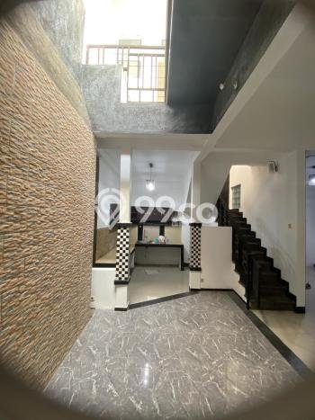 Jual Rumah Favorit Siap Huni LB 135m2 di Semarang Barat, Semarang Jual Rumah Favorit Siap Huni LB 135m2 di Semarang Barat, Semarang