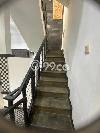 Jual Rumah Favorit Siap Huni LB 135m2 di Semarang Barat, Semarang Jual Rumah Favorit Siap Huni LB 135m2 di Semarang Barat, Semarang