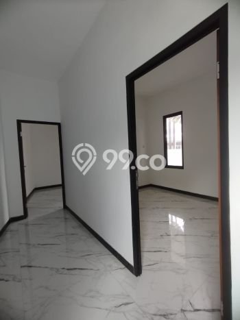Rumah Area Strategis di Semarang Tengah, Semarang, Luas 192m2m² Bangunan 90m2m² Rumah Area Strategis di Semarang Tengah, Semarang, Luas 192m2m² Bangunan 90m2m²