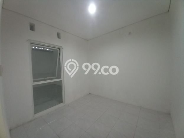 Rumah Siap Huni 2 KT 1 KM di BSB City, Semarang Rumah Siap Huni 2 KT 1 KM di BSB City, Semarang