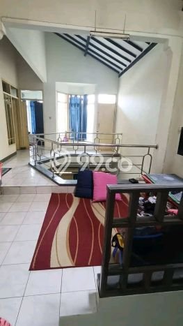 Rumah Strategis Modern Lb 180m2 di Antapani, Bandung Rumah Strategis Modern Lb 180m2 di Antapani, Bandung