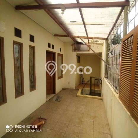 Rumah Strategis Minimalis Lb 200m2 di Arcamanik, Bandung Rumah Strategis Minimalis Lb 200m2 di Arcamanik, Bandung