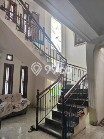 Rumah Strategis BKR, Bandung, LT 296m² LB 384m² Rumah Strategis BKR, Bandung, LT 296m² LB 384m²