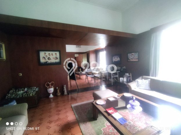 Dijual Rumah Luas Elegan Dengan View Cantik di Sayap Dago, Bandung Dijual Rumah Luas Elegan Dengan View Cantik di Sayap Dago, Bandung