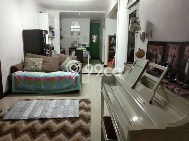 Rumah Strategis Modern Lb 200m2 di Antapani, Bandung Rumah Strategis Modern Lb 200m2 di Antapani, Bandung